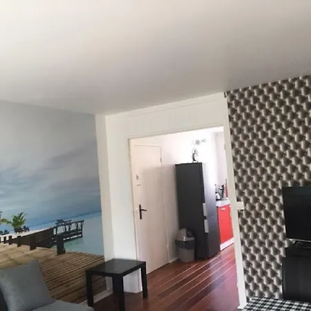 2 Chambres+salon - Parking Apartment